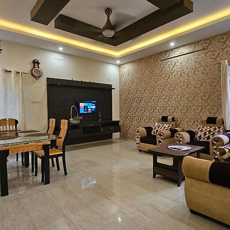 Shi'S Vilva - The Bungalow In Coimbatore - Near Airport, Kmch, Codesia מראה חיצוני תמונה