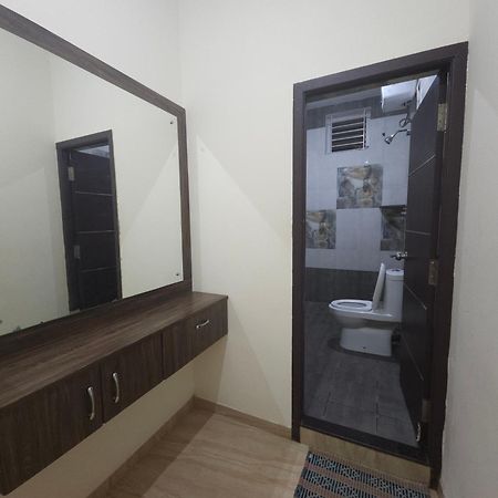 Shi'S Vilva - The Bungalow In Coimbatore - Near Airport, Kmch, Codesia מראה חיצוני תמונה