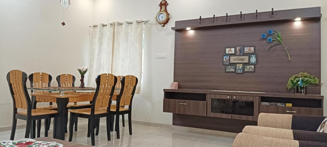 Shi'S Vilva - The Bungalow In Coimbatore - Near Airport, Kmch, Codesia מראה חיצוני תמונה