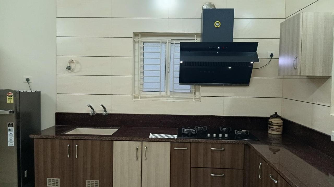 Shi'S Vilva - The Bungalow In Coimbatore - Near Airport, Kmch, Codesia מראה חיצוני תמונה